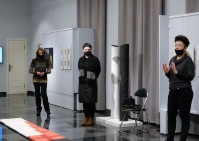 Выставка Нины Ковалевой «Дистанция: 2020»